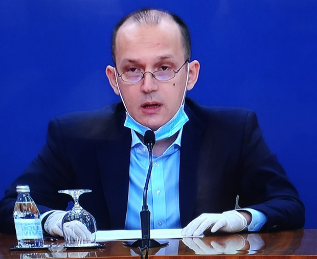 Министар здравља открио када ће људи који хлорокин користе као редовну терапију моћи да га купе